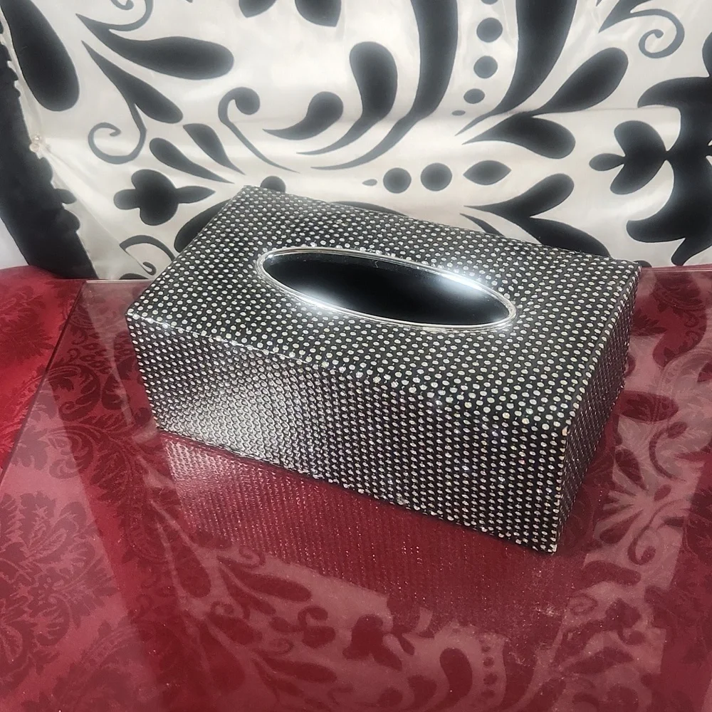 VINTAGE Tissue Box - Picture 1 of 3